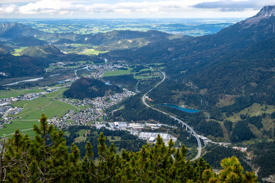 Reutte und der Fernpass von oben
