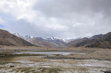 View of the karakoram mountain range from the Karakul lake, Xinjiang Province, China