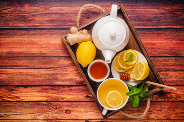 Green tea with lemon honey, ginger and mint.