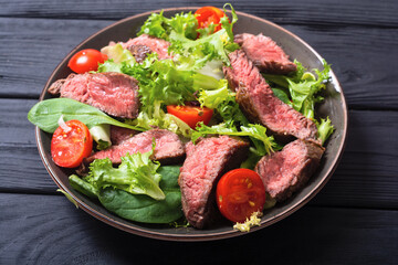 Salad with grilled beef medium roast