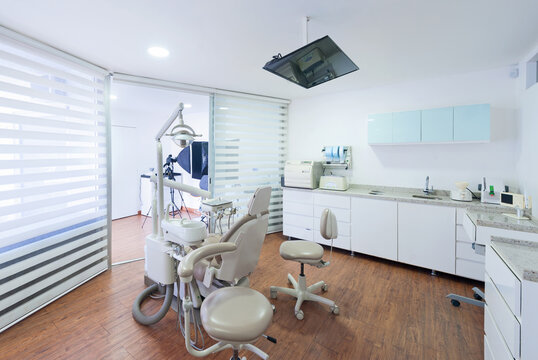 moderne Zahnarztpraxis mit Fotostudio