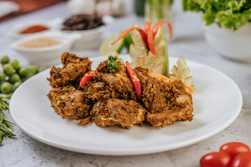 Herbs Fried Pork with Chili, Tomato, Cucumber, Carrot, and Fresh pepper