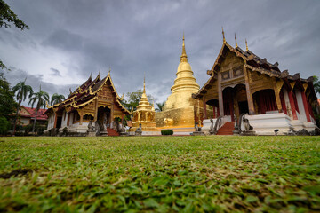 Obraz premium The scenery of Wat Phra Singh in a cloudy day in Chiang Mai province, Thailand.