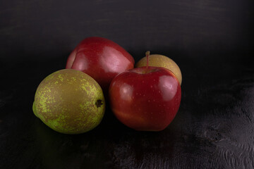 Two red apples and two green pears
