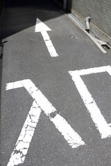 狭い道路の入口