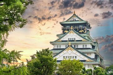 Obraz premium 夕焼けが綺麗な大阪城 / 大阪 / osaka castle / Osaka Night / 大阪夜景 / 観光 / 日本旅行 / travel