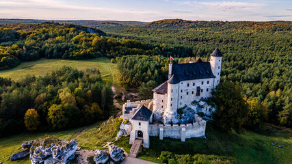 Zamek w Bobolicach – zamek królewski zbudowany pierwotnie w połowie XIV wieku i następnie...