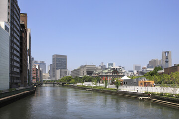Fototapeta na wymiar 大阪の街並