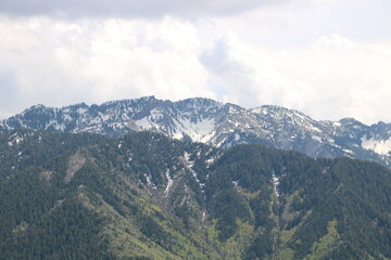 Naklejka premium Snowcapped Wasatch Mountains in late spring, Salt Lake City, Utah