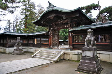 晩秋の米沢・上杉神社　神門