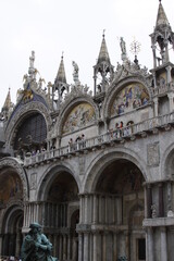 Fototapeta na wymiar saint cathedral facade
