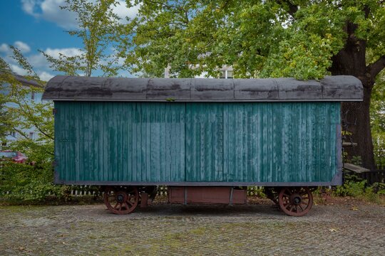 Alter Zirkuswagen