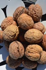 orzech włoski ,orzech Polski ,orzech  Włoski ,natura jesienią , na  obraz , na fototapetę , na naklejkę , obraz kolory jesieni , Polska jesień , kolorowa Polska jesień , wzór na płytki , wzór na tapet