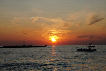 Tramonto in Croazia, dopo una calda giornata estiva
