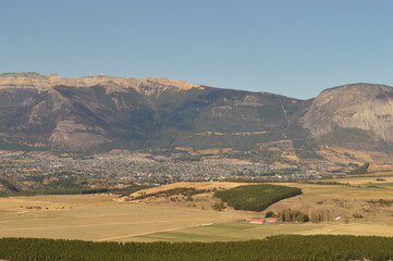 Obraz premium Road tripping in stunning landscapes on the Carretera Austral of Patagonia, Chile