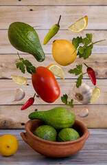 verduras y vegetales levitando