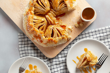 apple pie on a plate