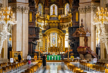 Fototapeta Interior view of Saint Paul's cathedral in London obraz