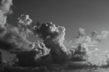 Obraz premium Black and White Clouds