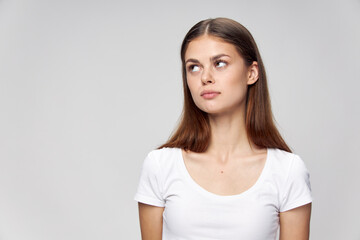 Fototapeta premium woman looking away long hair white t-shirt 