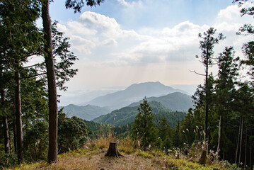 和歌山県は熊野古道から見る山岳風景