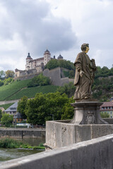 Obraz premium Blick auf die Festung Marienberg, Würzburg