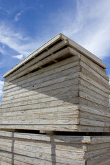 土木工事現場に積まれたコンクリートパネル