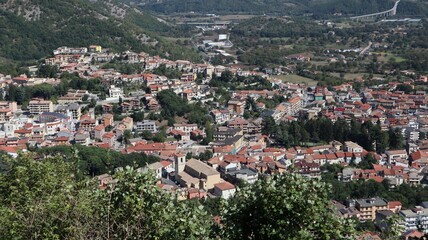 Fototapeta na wymiar Montella - Scorcio del borgo dal Monastero del Monte