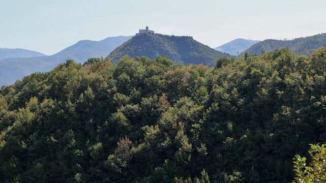 Montella - Scorcio del Santuario del Salvatore dal Monastero del Monte