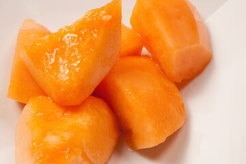 カットしたマンゴ