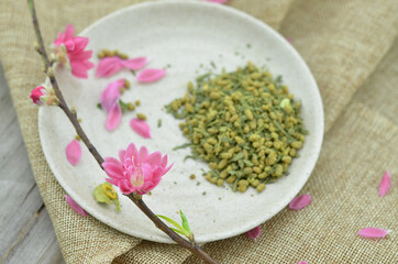 Japanese tea. Tea macha with Roasted Rice