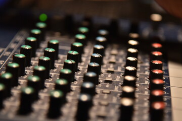 audio mixing board