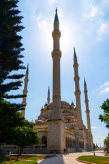 Fototapeta na wymiar Adana/Turkey- September 13 2020: Sabanci Central Mosque under sun
