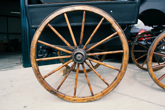 Refurbished wheels of an old carriage