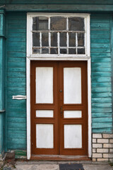 Fototapeta na wymiar beautiful facade of a wooden house
