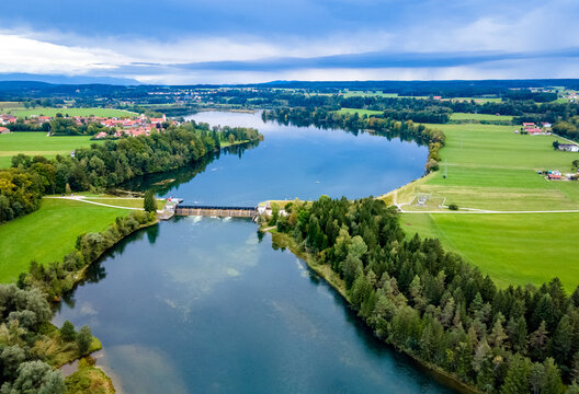 Lechschleife bei Apfeldorfhausen, Bayern, Deutschland