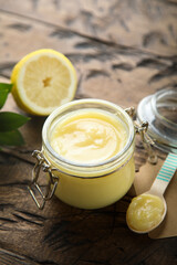 Obraz na płótnie Canvas Traditional homemade lemon curd in a jar