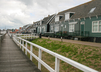 Fototapeta na wymiar Marken est une presqu'île située sur IJsselmeer aux Pays-Bas. Elle appartient à la commune de Waterland. Marken est séparé du continent par la Gouwzee