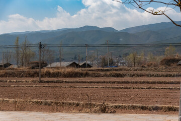 
Febbraio 2019. Shaxi. Scene di vita quotidiana. A metà strada tra Dali e Lijiang, tra i campi e...