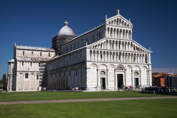 Fototapeta na wymiar View of the Pisa Cathedral Santa Maria Assunta on the Square of Miracles in Pisa, Tuscany, taly.