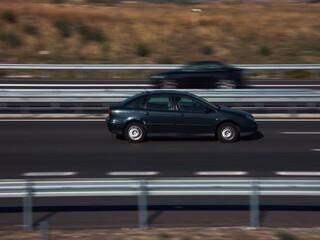 Fototapeta na wymiar samochód ruch autostrada panning auto