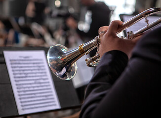 Obraz premium the musical instruments of the symphony orchestra rest before the concert.