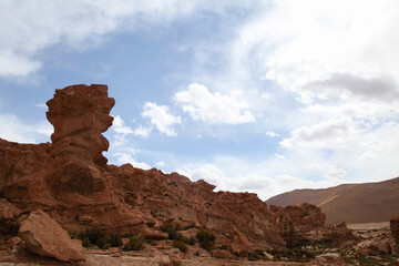Fototapeta na wymiar Rocks and clouds near Salar de Uyuni in Bolivia