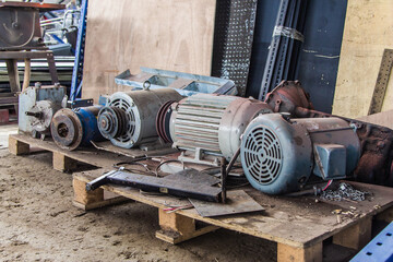 Maquinaria embodegada