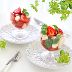 いちごとトマトのカプレーゼ