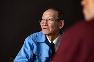 ビジネス・シニア