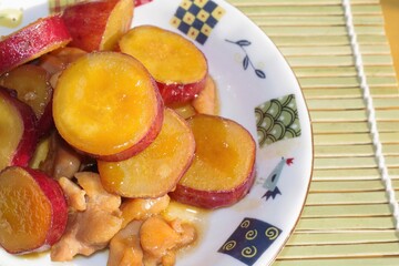 サツマイモと鶏肉の甘辛煮