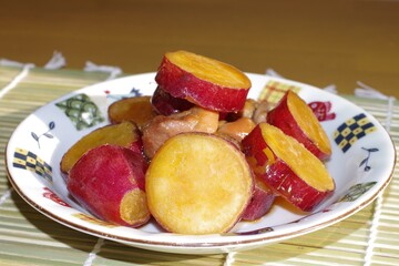  サツマイモと鶏肉の甘辛煮