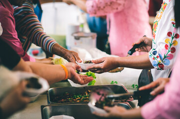 Donate food to people in society : The concept of sharing