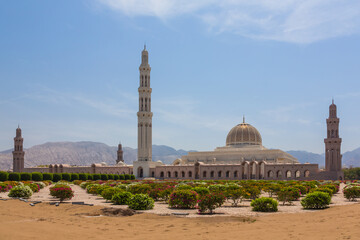 Naklejka premium オマーン マスカットのスルタン・カブース・グランド・モスク 